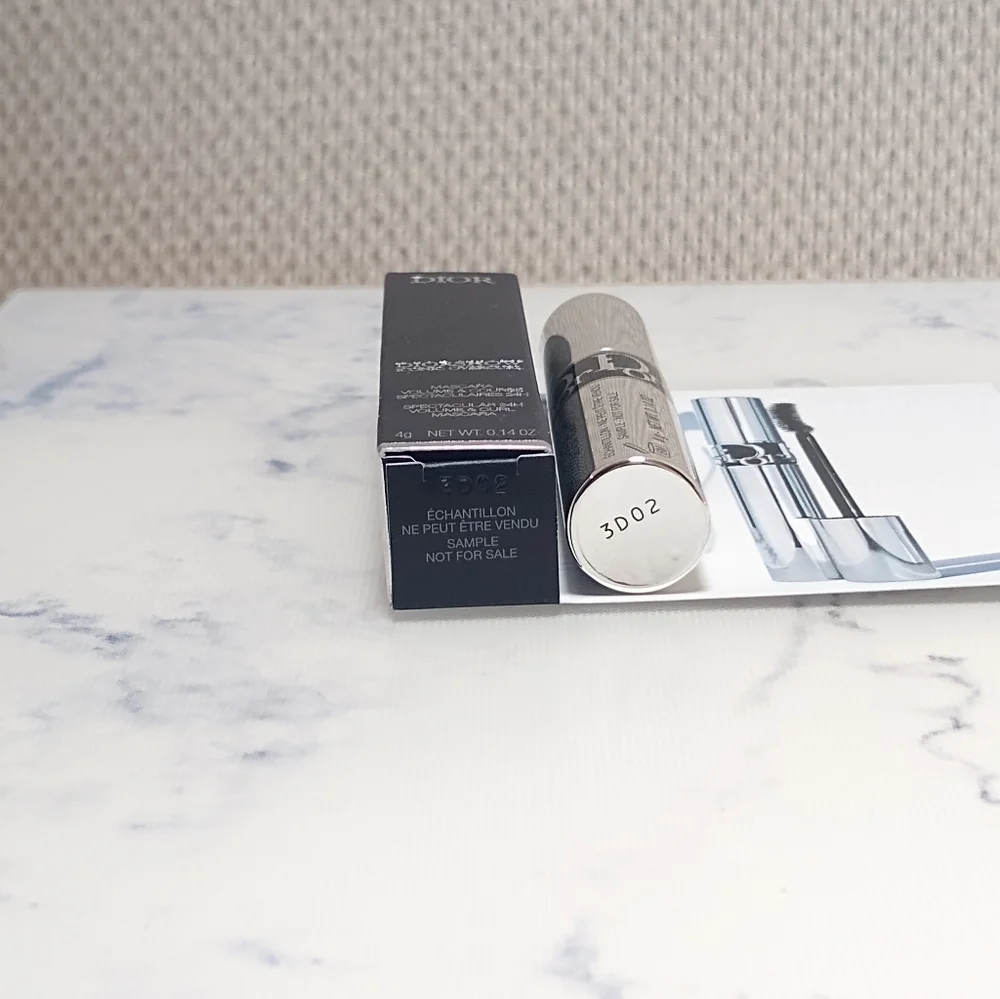 Dior Diorshow Iconic Overcurl Mascara Mini Travel Size in 090 Black
